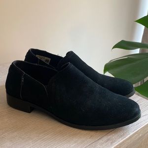 Toms suede shaye low flats